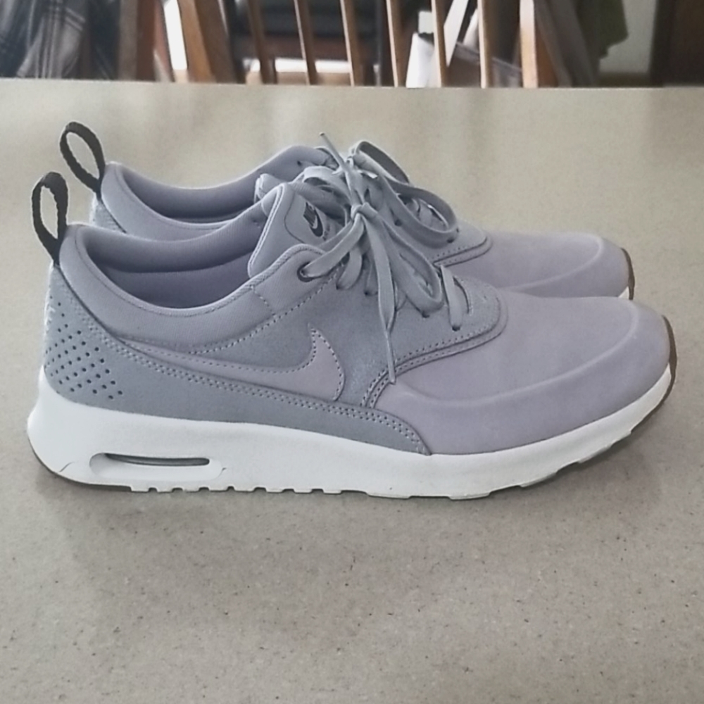 Nike Court Vision Low Sneakers